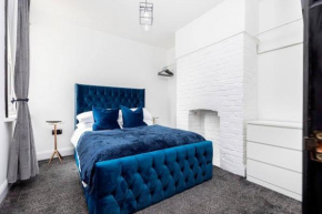 Bournecoast: Luxurious flat close to beach -FM8513